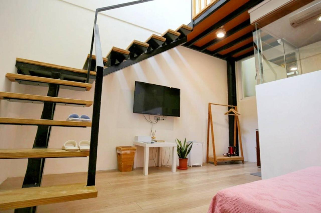 Windhouse B&B Tainan Exterior foto